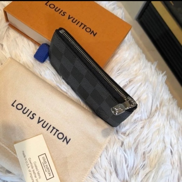 Louis Vuiton Pochette Clé Damier Graphite - Picture 3 of 6